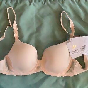 Simon Perele Women’s blush color bra